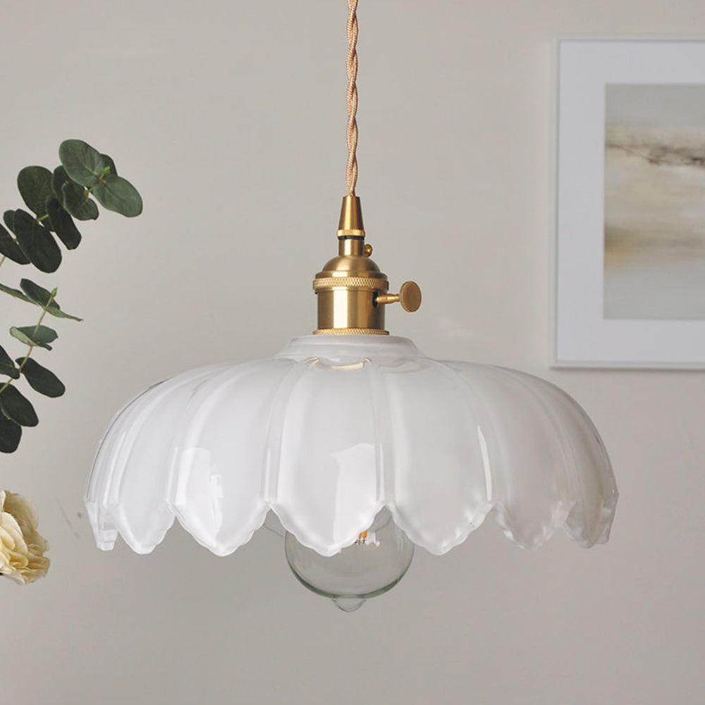 Glas-Pendelleuchte mit dekorativem Blumenmuster | stilvolle Hängelampe für Esszimmer, Wohnzimmer oder Schlafzimmer.