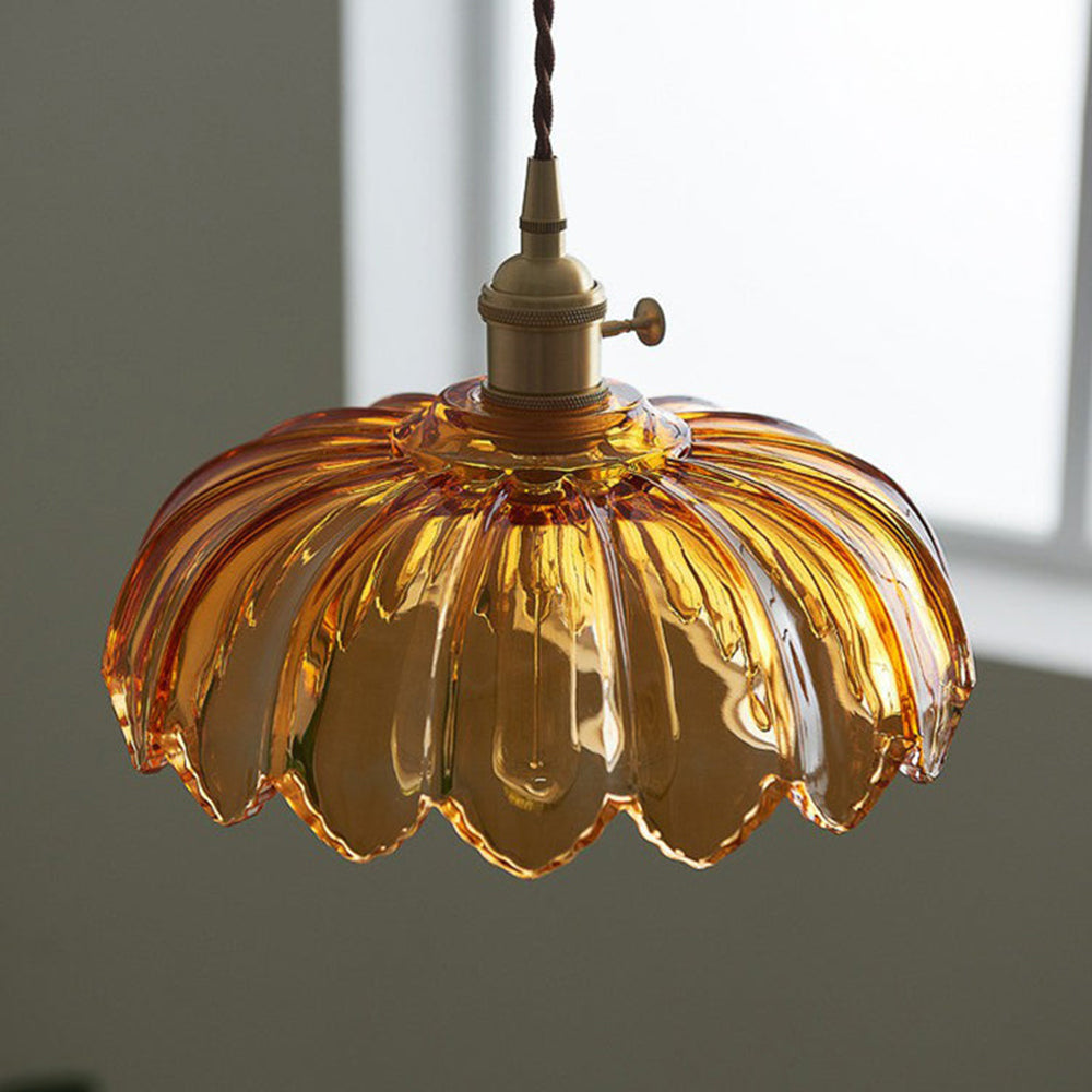 Glas-Pendelleuchte mit dekorativem Blumenmuster | stilvolle Hängelampe für Esszimmer, Wohnzimmer oder Schlafzimmer.