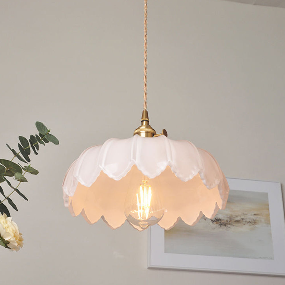 Glas-Pendelleuchte mit dekorativem Blumenmuster | stilvolle Hängelampe für Esszimmer, Wohnzimmer oder Schlafzimmer.