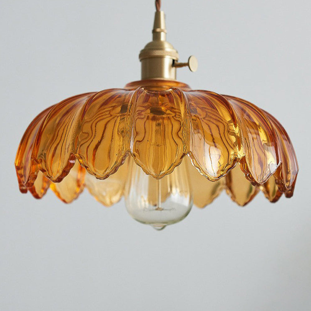 Glas-Pendelleuchte mit dekorativem Blumenmuster | stilvolle Hängelampe für Esszimmer, Wohnzimmer oder Schlafzimmer.