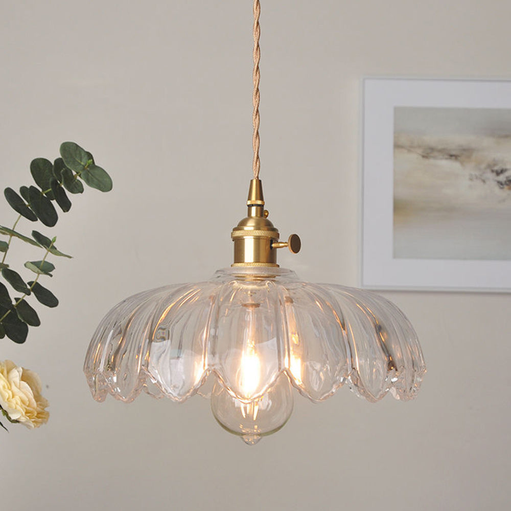 Glas-Pendelleuchte mit dekorativem Blumenmuster | stilvolle Hängelampe für Esszimmer, Wohnzimmer oder Schlafzimmer.